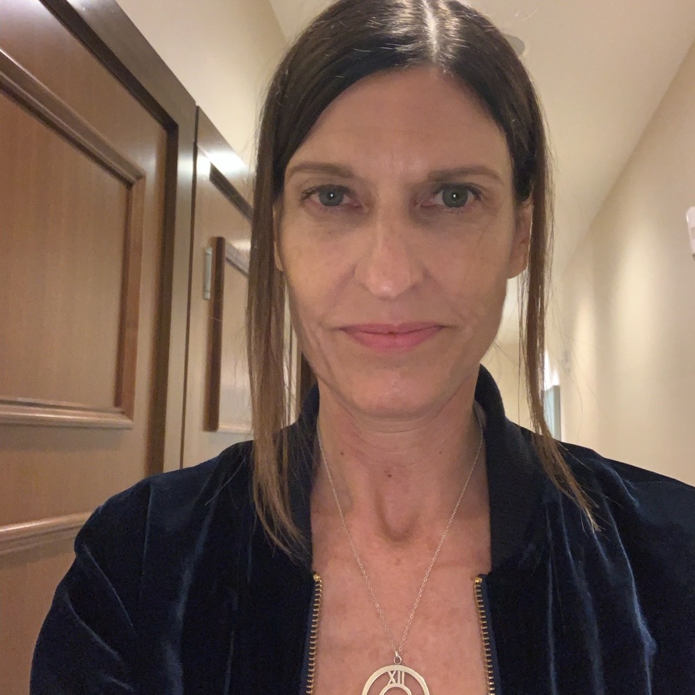 Meet your Posher, Cynthia